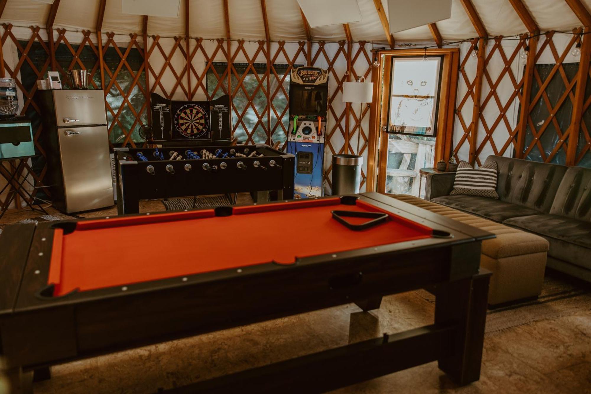 توفينو Lunar Cove Inn Charters And Tours المظهر الخارجي الصورة