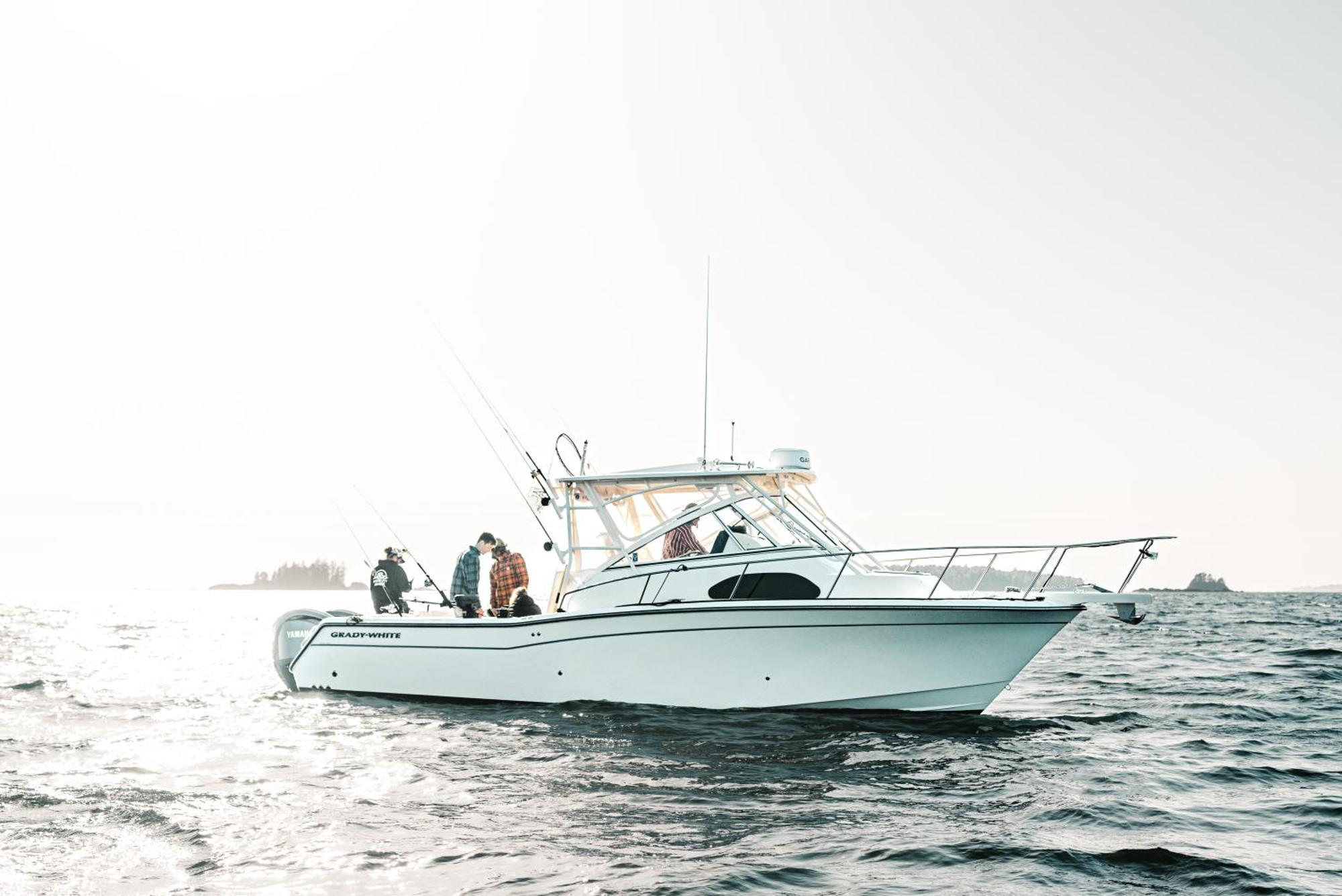توفينو Lunar Cove Inn Charters And Tours المظهر الخارجي الصورة